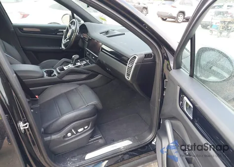 2021 Porsche Cayenne E-Hybrid z USA, uszkodzony, nr VIN WP1AE2AYXMDA24566